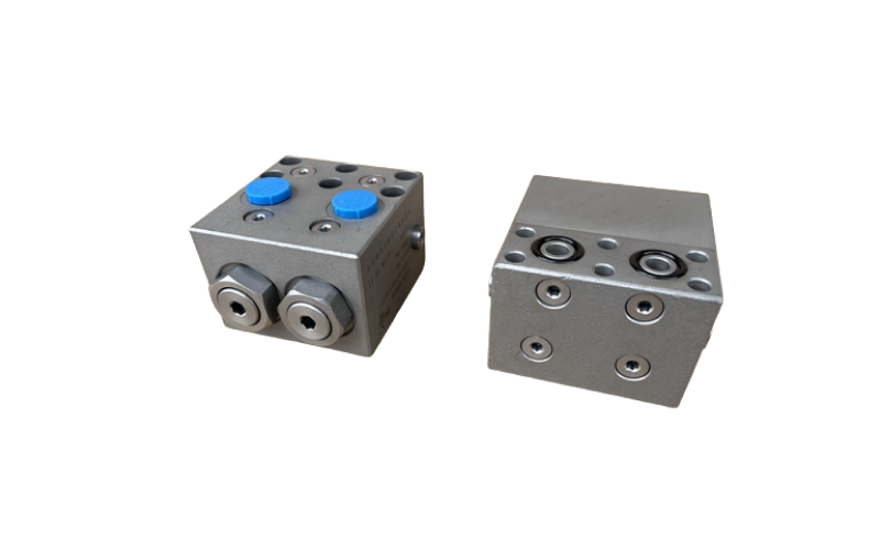 Hydraulic lock valve